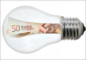 Las eléctricas encarecen el precio fijo de la luz en más de 100 euros