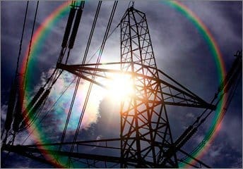 Los fotovoltaicos dicen que el pago a la nuclear e hidráulica encarecen un 20% la luz